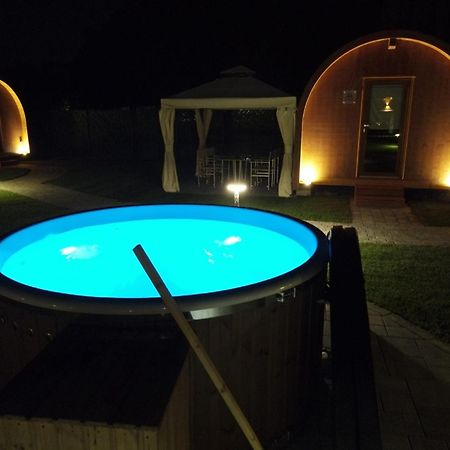 Vicolungo Glamour Lodge & Spa - Free Spa Hot Tub E Sauna 外观 照片