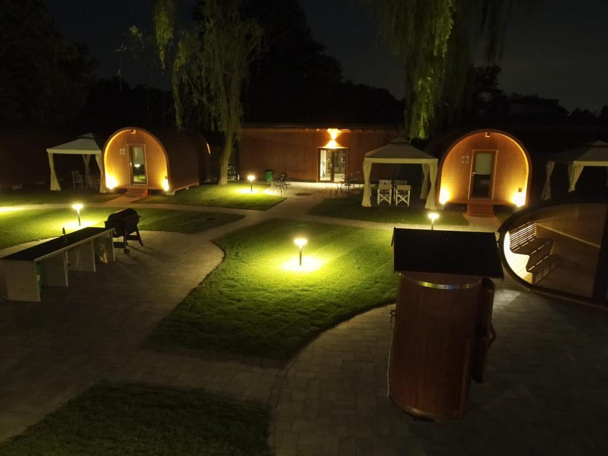 Vicolungo Glamour Lodge & Spa - Free Spa Hot Tub E Sauna 外观 照片