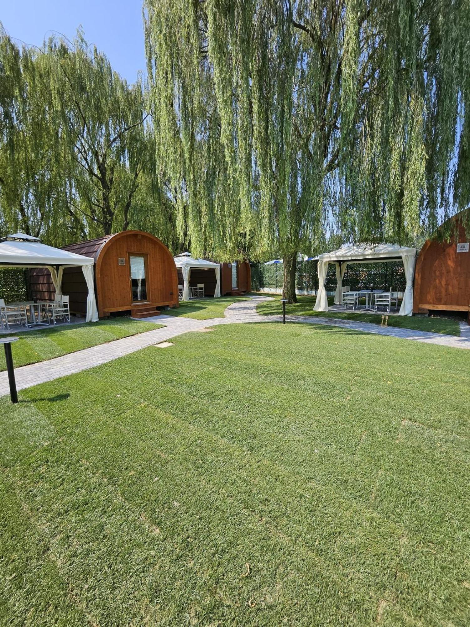 Vicolungo Glamour Lodge & Spa - Free Spa Hot Tub E Sauna 外观 照片