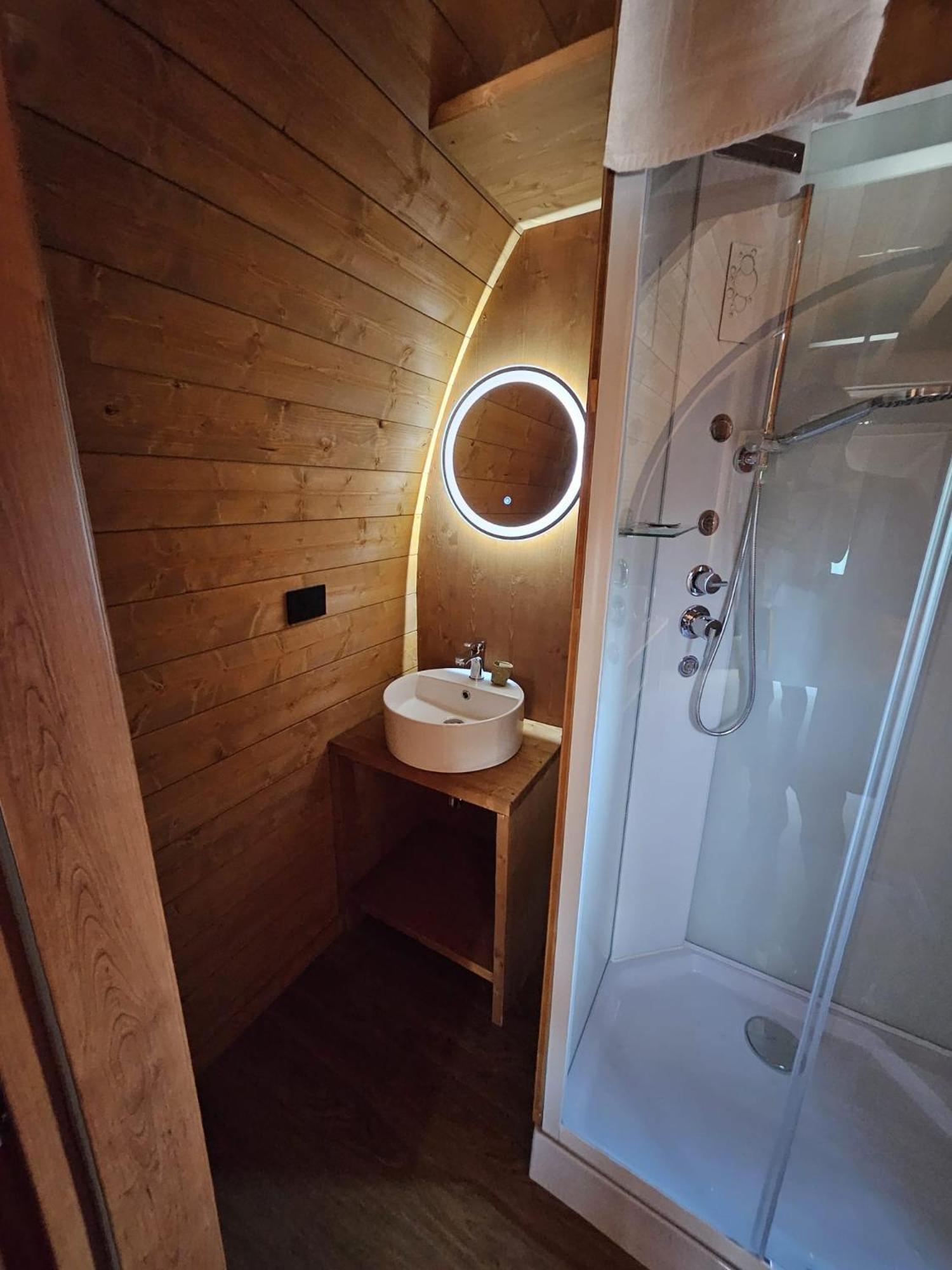 Vicolungo Glamour Lodge & Spa - Free Spa Hot Tub E Sauna 外观 照片
