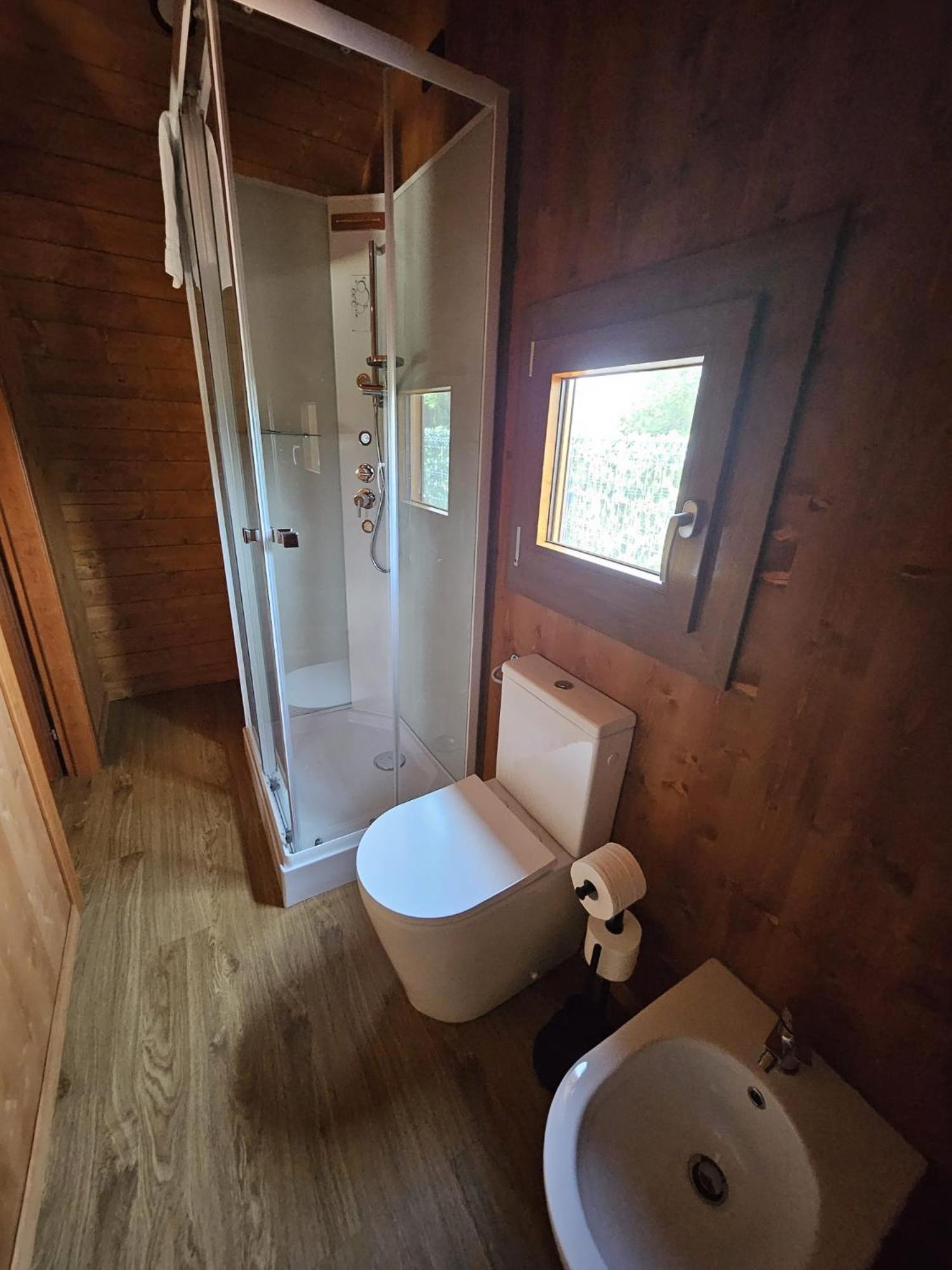 Vicolungo Glamour Lodge & Spa - Free Spa Hot Tub E Sauna 外观 照片
