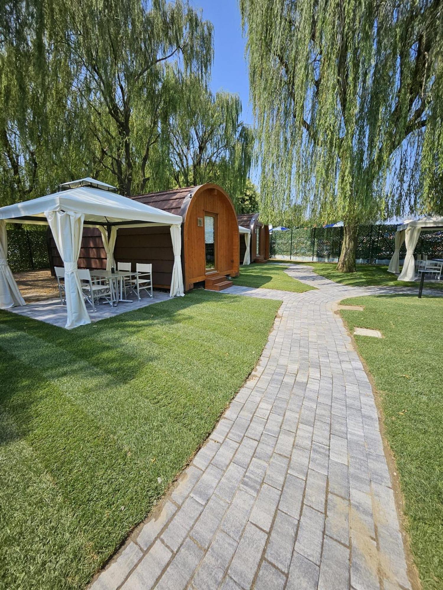 Vicolungo Glamour Lodge & Spa - Free Spa Hot Tub E Sauna 外观 照片