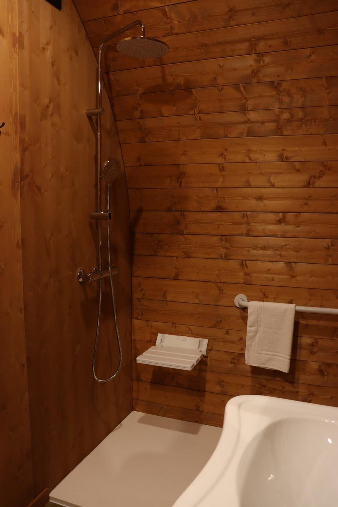 Vicolungo Glamour Lodge & Spa - Free Spa Hot Tub E Sauna 外观 照片