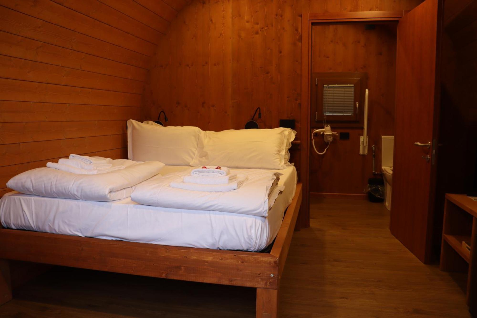 Vicolungo Glamour Lodge & Spa - Free Spa Hot Tub E Sauna 外观 照片