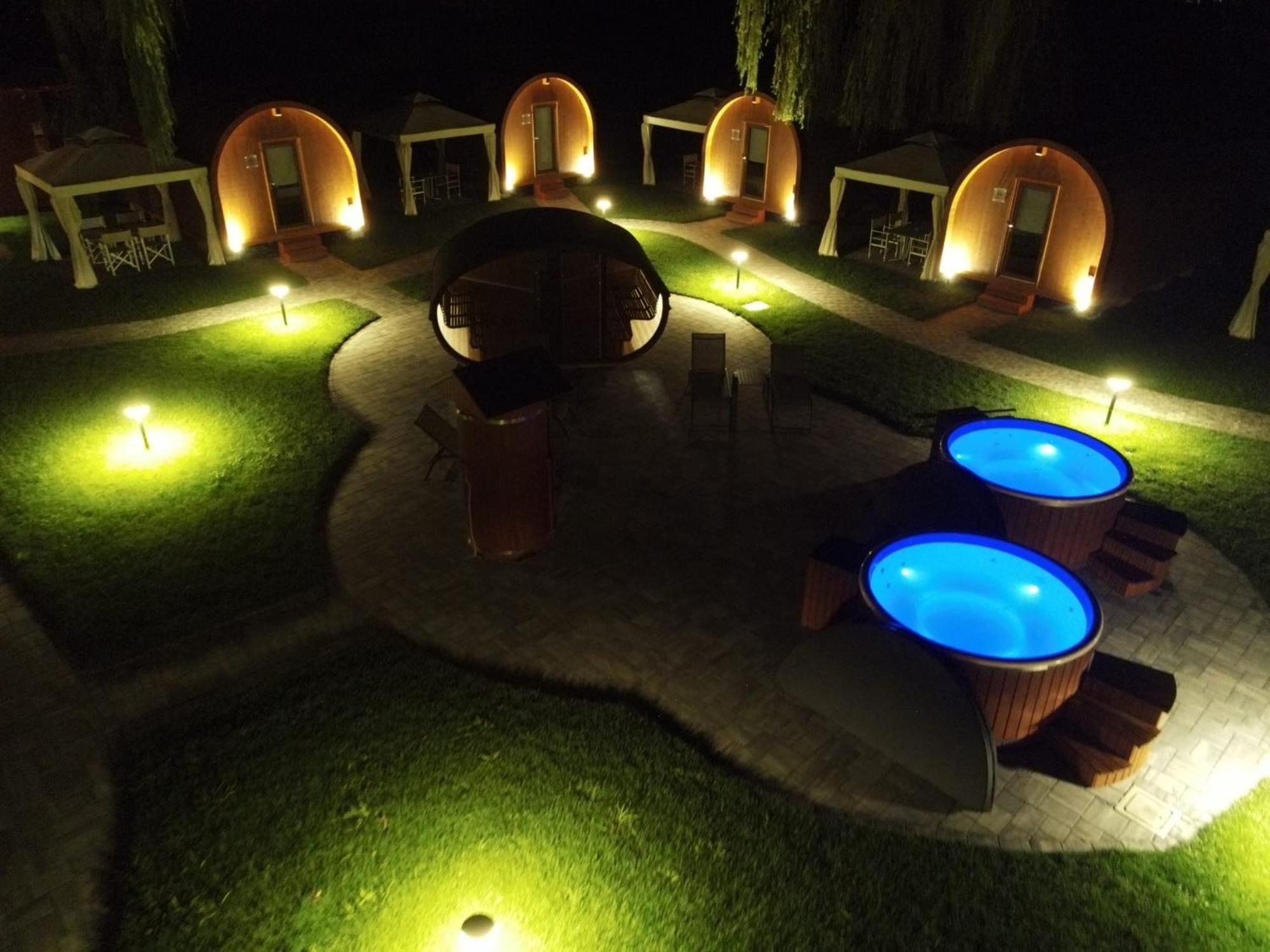 Vicolungo Glamour Lodge & Spa - Free Spa Hot Tub E Sauna 外观 照片
